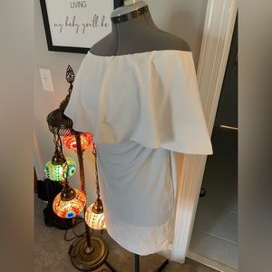 Fashion Nova - White Strapless Dress w Zipper Down the Back